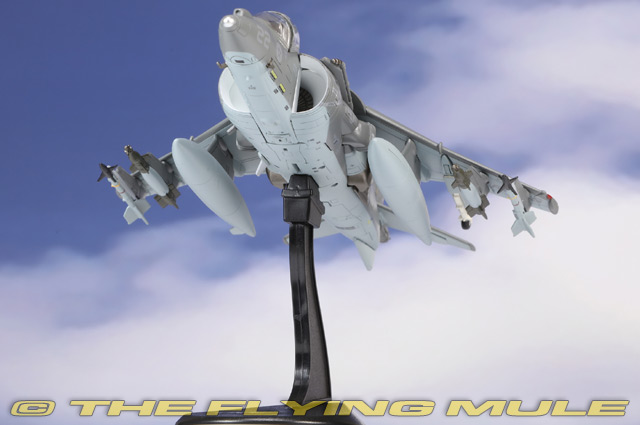 Hobby Master 1:72 AV-8B Harrier II USMC VMA-211 Wake Island