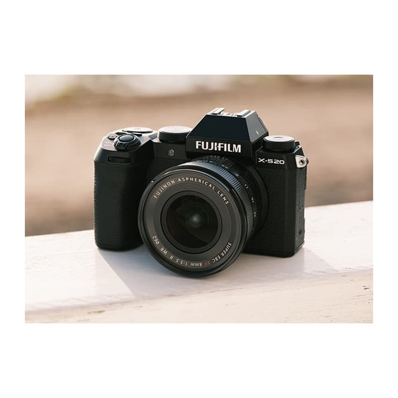 美品FUJIFILM X-S20 本体、非純正バッテリー2個＋チャージャー 美品