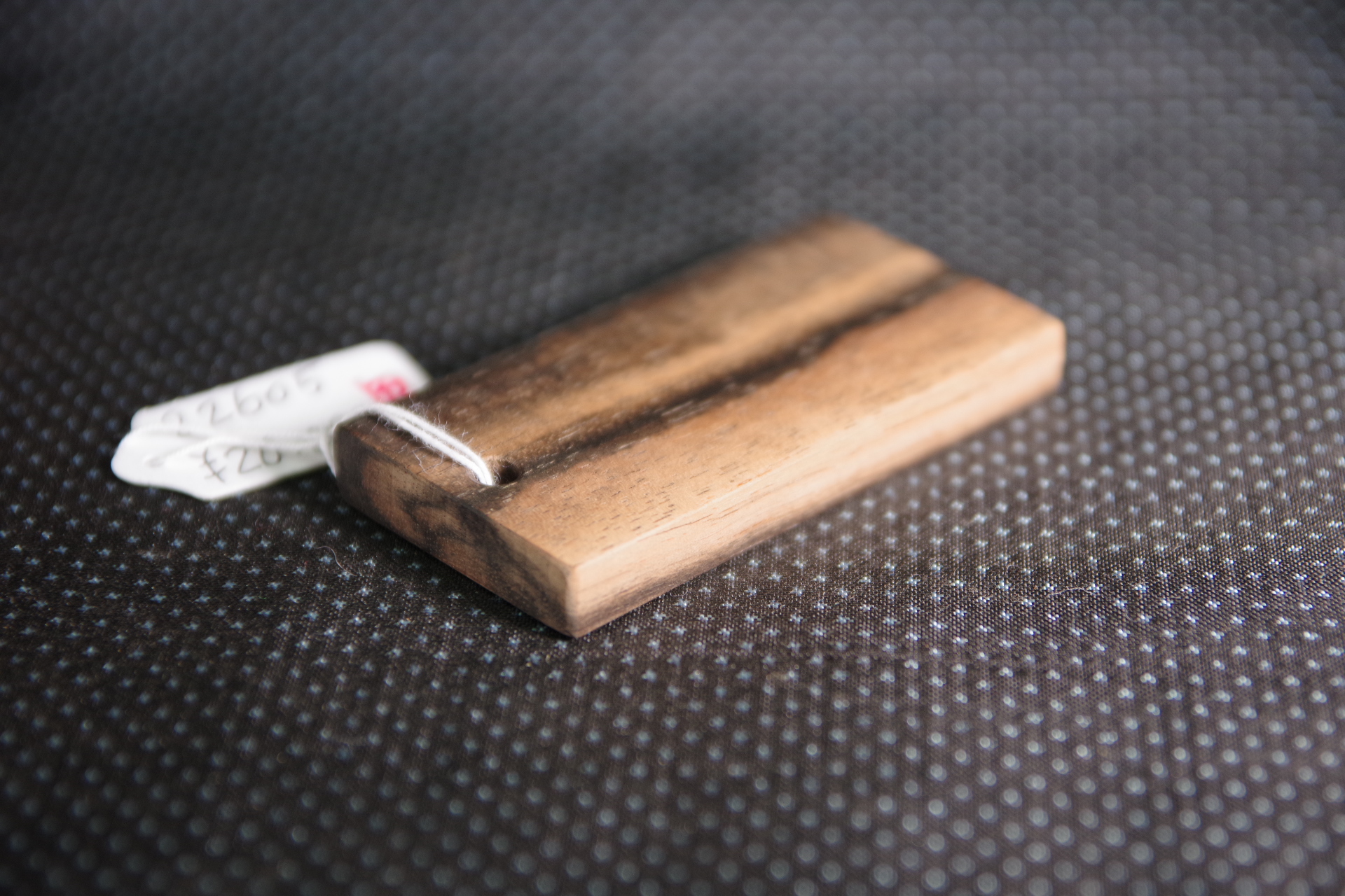 22605 黒柿 玉杢 孔雀杢 [上ランク杢:だるまサイズ]