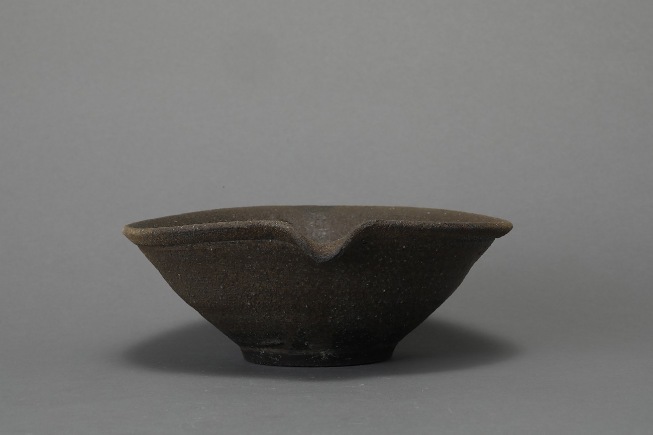 常滑天竺手柿灰釉片口鉢 | 食器 | ギャラリー器館