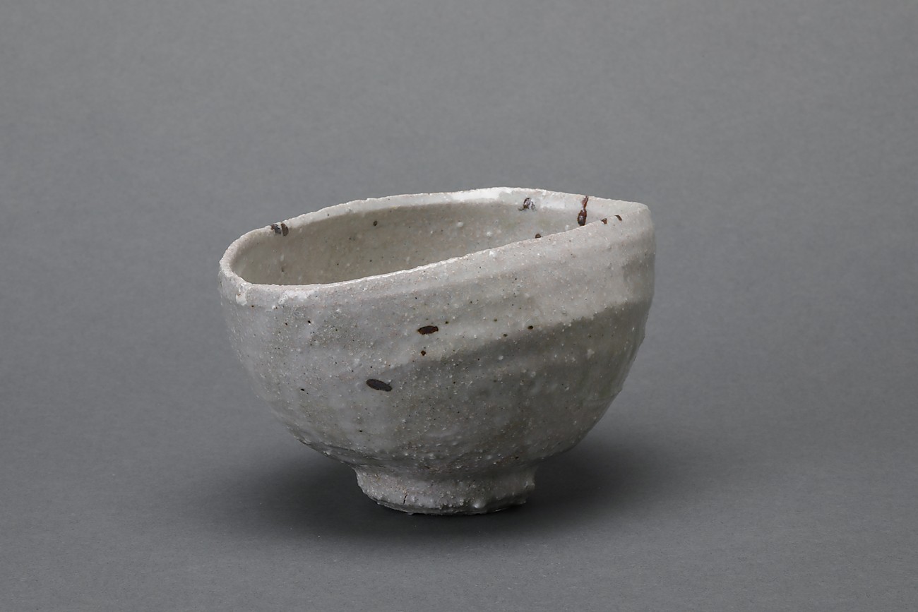 1590年～1620年代桃山唐津灰釉片口茶碗