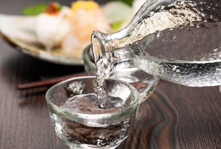 亀萬酒造【日本最南端自然蔵の日本酒製造元】 / 大吟醸 珍珠