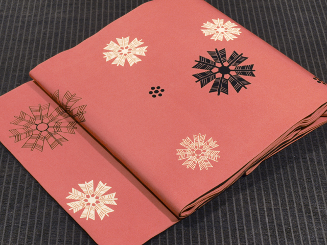 三越誂 塩瀬名古屋帯（花と蝶文）長368 正絹美品 名古屋帯