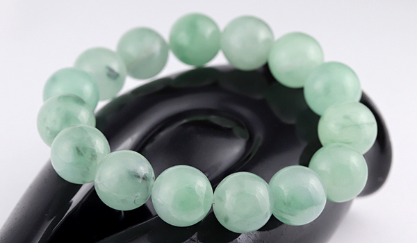 大玉ブレス（ミャンマー産翡翠）12mm|パワーストーンのヒーリング
