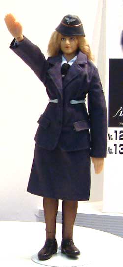 レディースミッション ドイツ空軍 通信補助員 フローラ・ボーマン