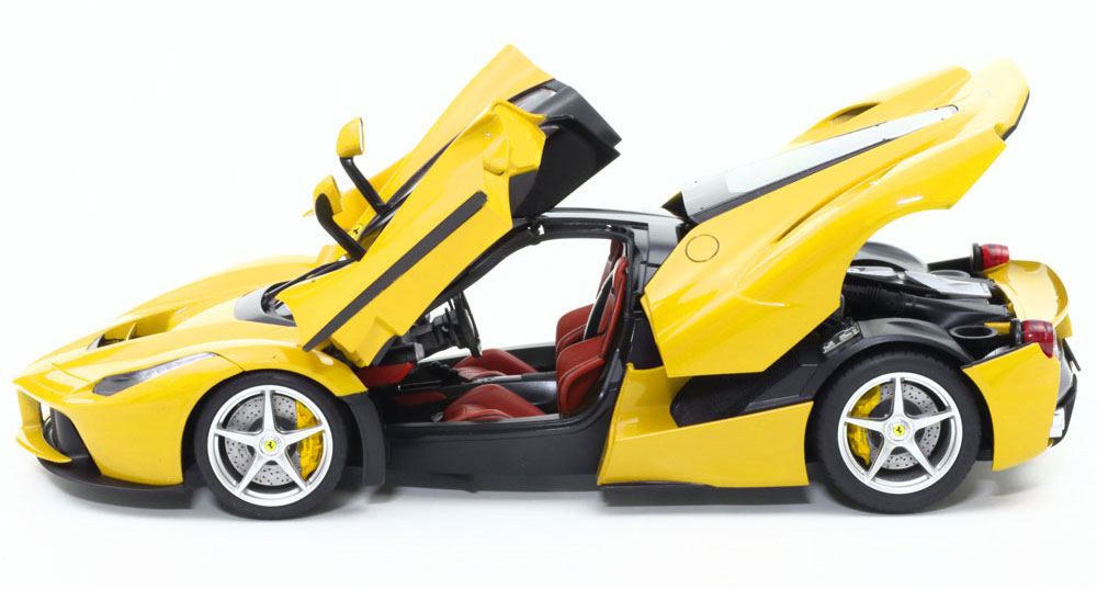 1/24 スポーツカーシリーズ ラ フェラーリ イエローバージョン タミヤ模型