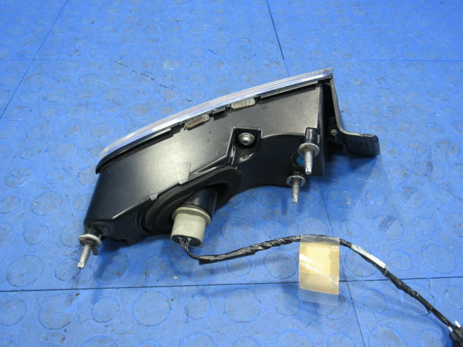 13-20 Lincoln MKZ Right RH Passenger Side Rear LED Tail Light Lamp