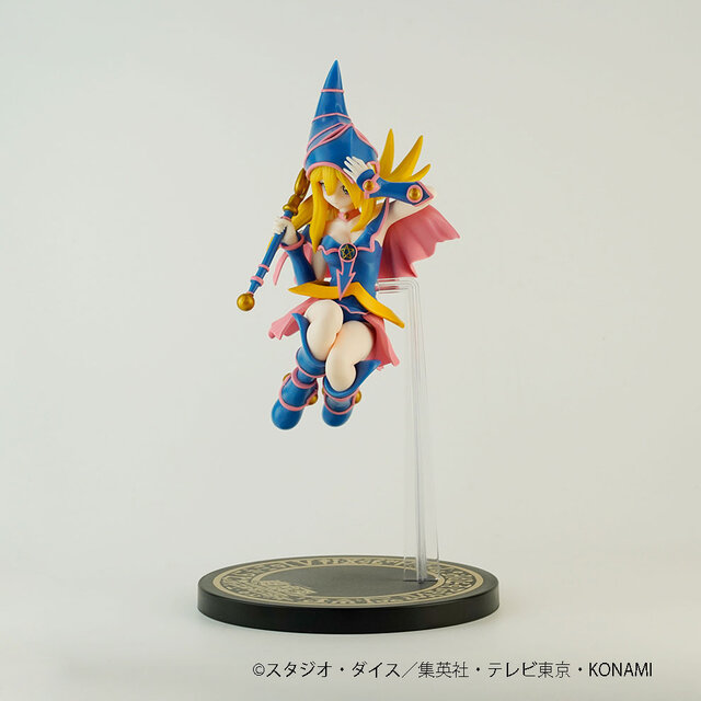 遊戯王』屈指のヒロイン「ブラマジガール」がプライズフィギュア化