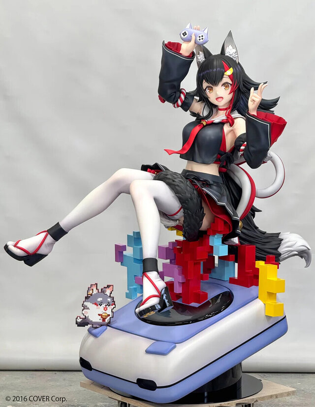 等身大 フィギュア ホロライブ・白上フブキ、大神ミオが「ゲーマーズ