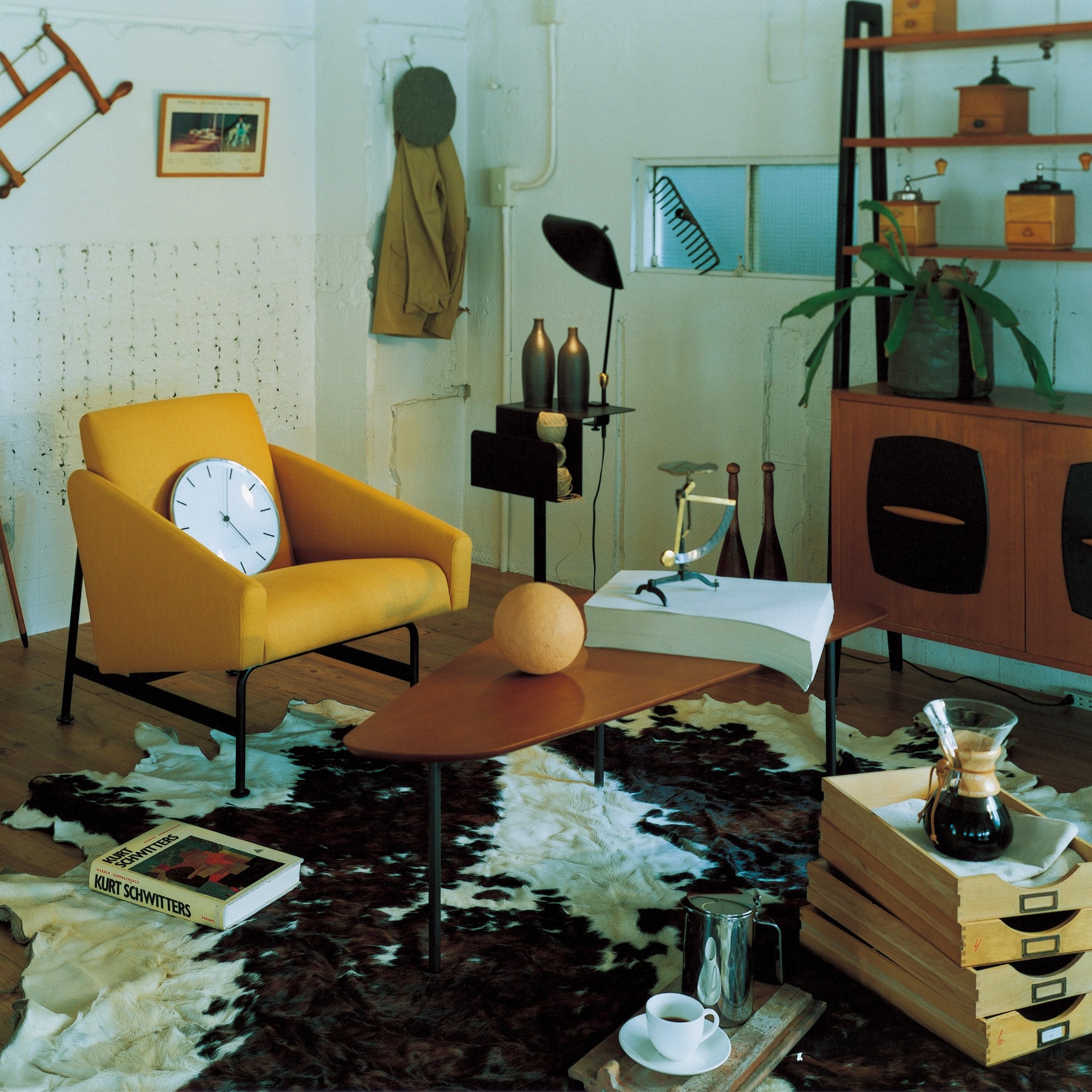 MONO TABLE Black｜サイドテーブル｜IDEE SHOP Online