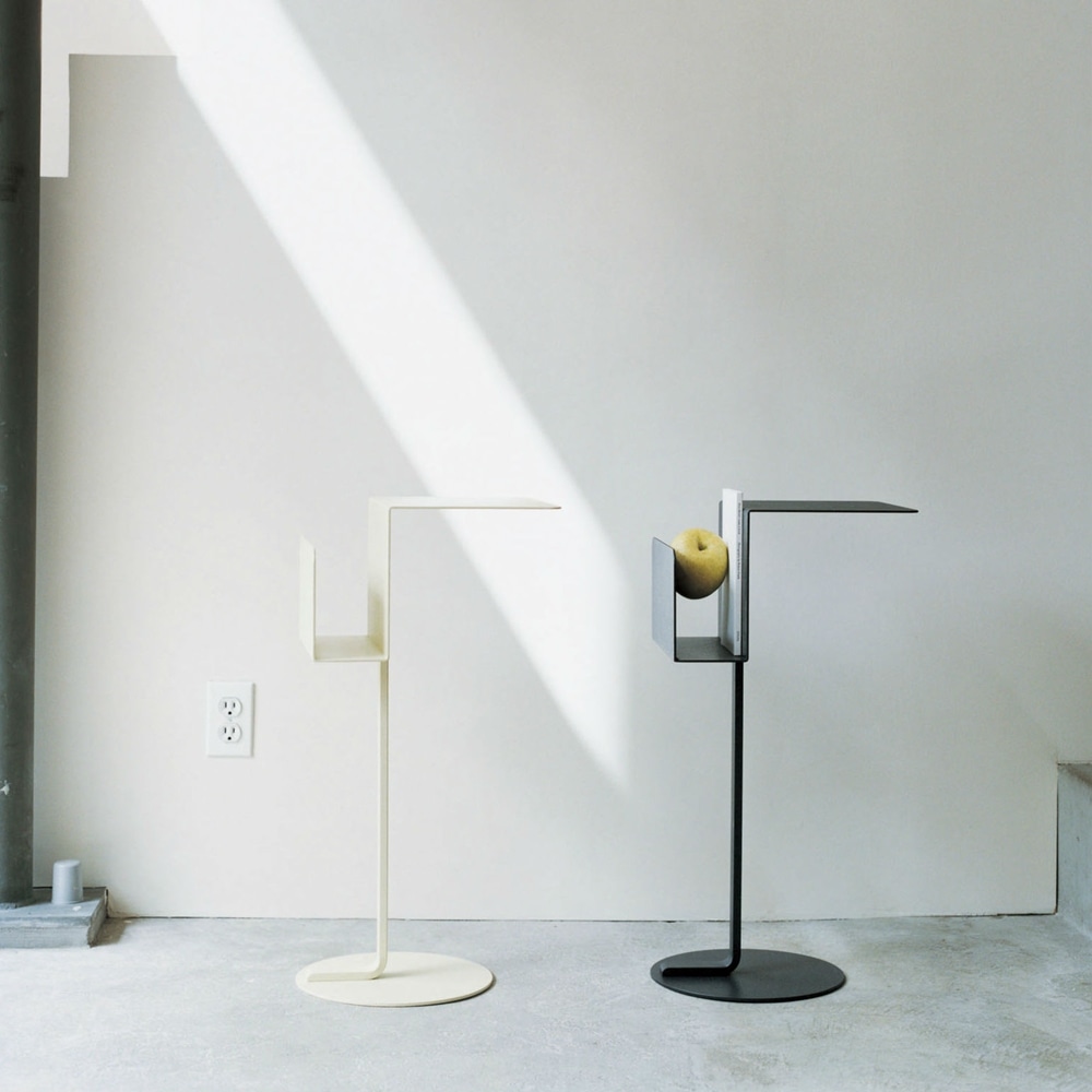 MONO TABLE Black｜サイドテーブル｜IDEE SHOP Online