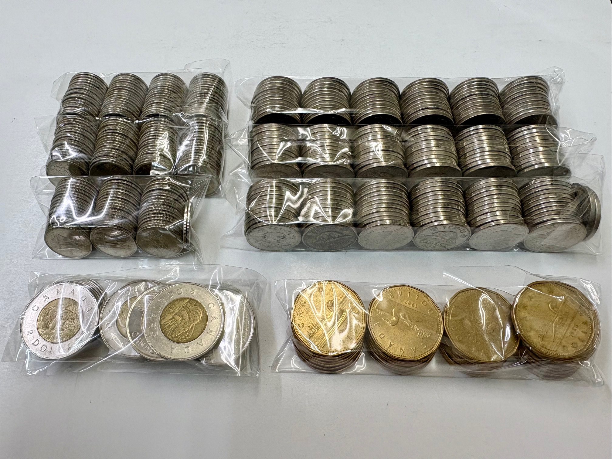 カナダドル硬貨/100ドル分 | 伊神切手社