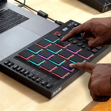AKAI MPC Studio 【MPCソフトウェア専用音楽制作コントローラー