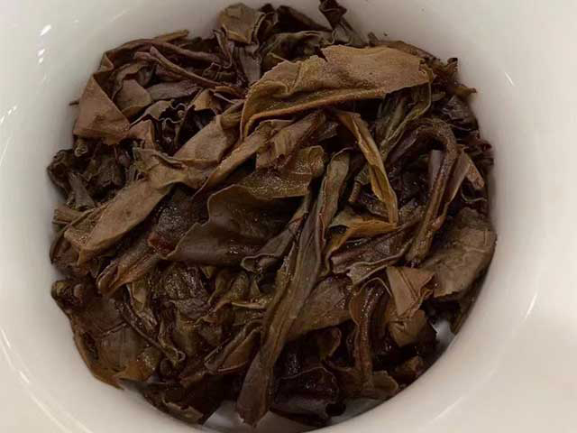 艾老师选茶：2万一饼的班章王，你会买单吗？-爱普茶网,最新茶资讯网站