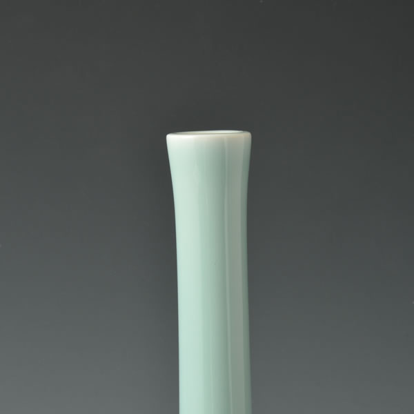 Japan Pottery Net / 青磁鎬彫蓮鶴首花瓶