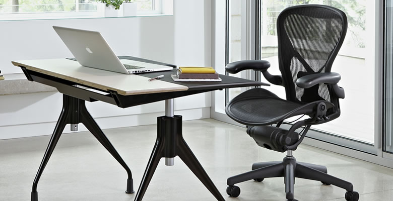 Herman Miller / チェア エンボスロゴ スタンプ / グリーン アーロン