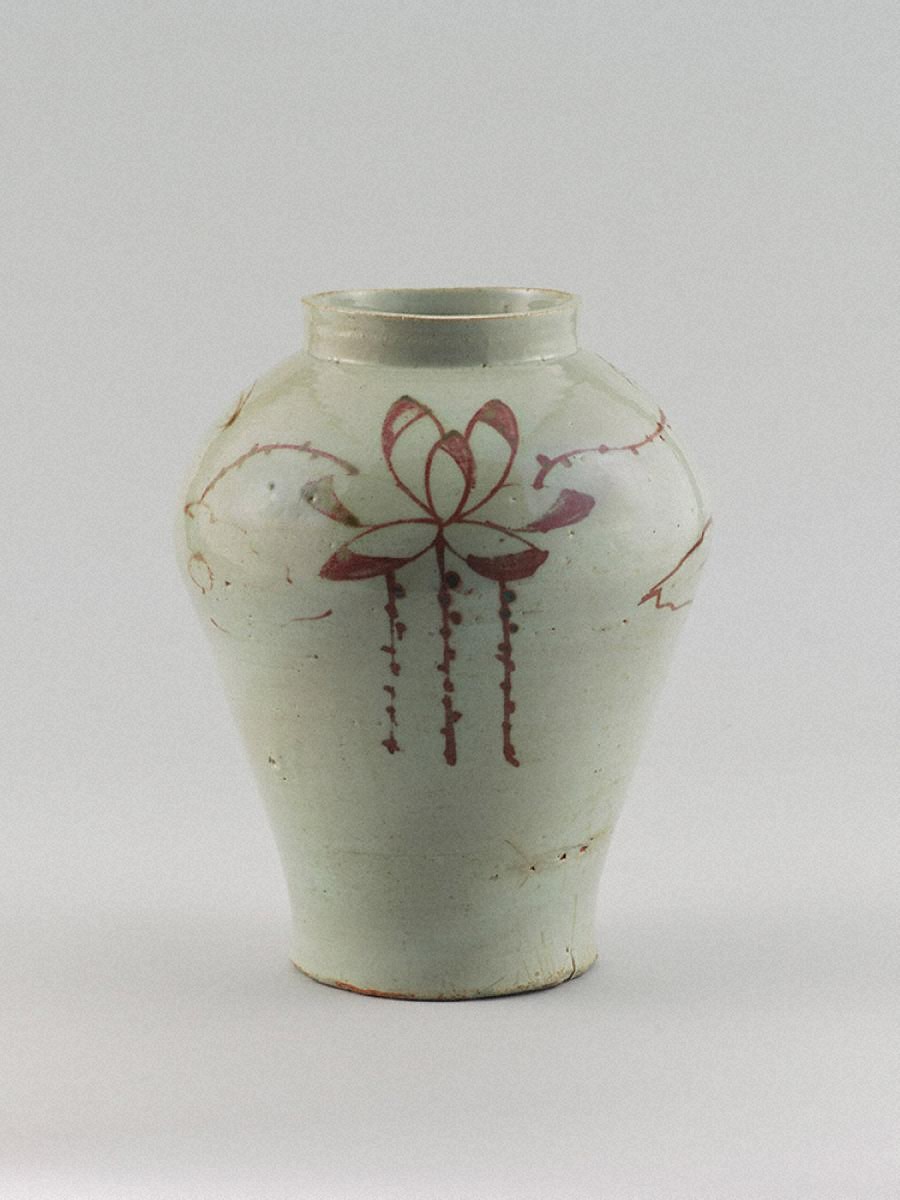 辰砂蓮花文壺｜展示中の日本・東洋のやきもの｜コレクション｜岡田美術館