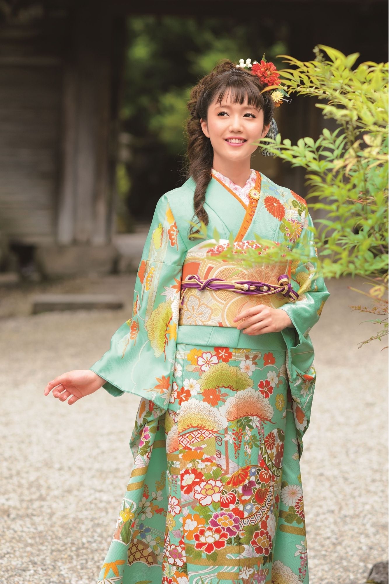 生成り 上品な牡丹と菊の振袖フルセット 生成り 上品な牡丹と菊の振袖