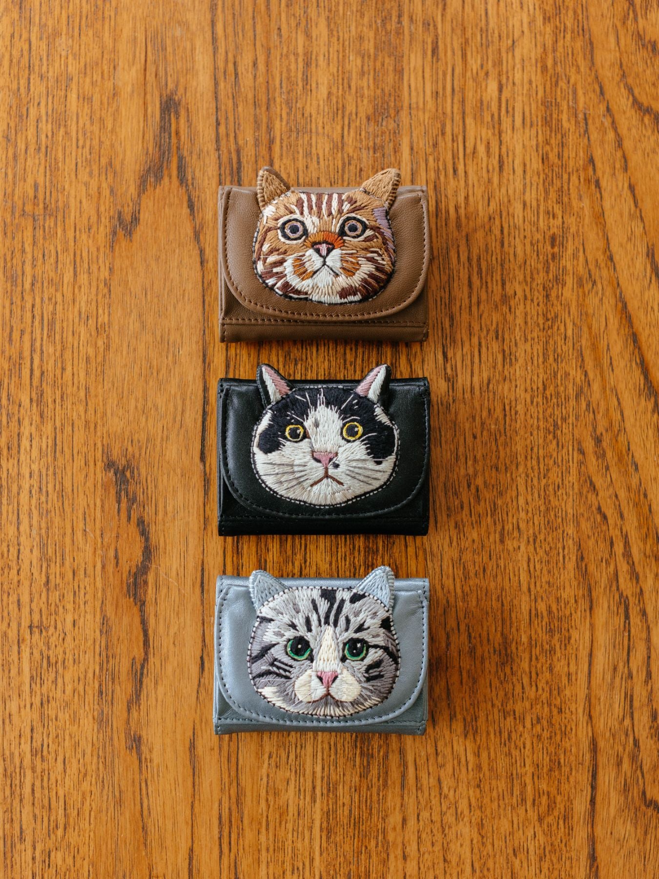 tamaoworld 刺繍ねこ ミニ財布｜ファッション雑貨・その他｜オルネ ド