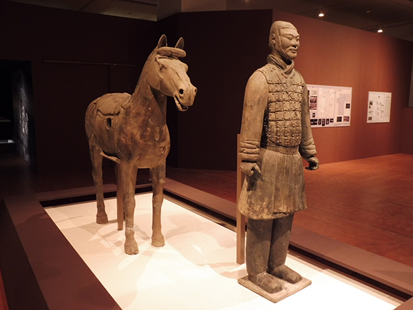 スケールでか過ぎ！大阪で兵馬俑展 | Lmaga.jp