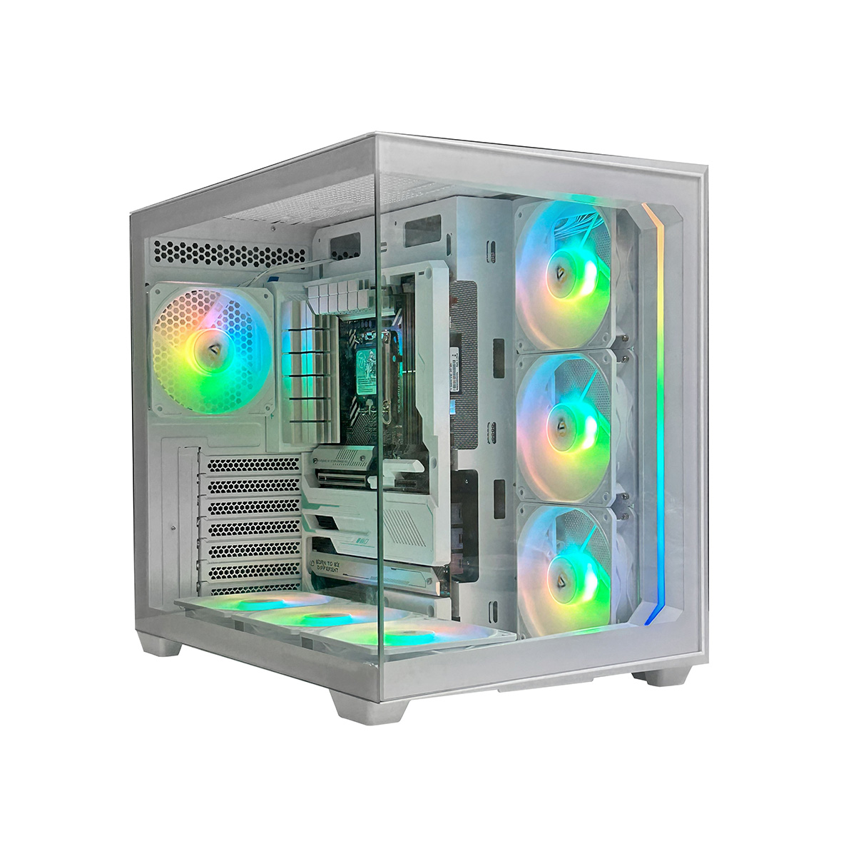Antec、ピラーレスガラスパネルを搭載したミドルタワーPCケース「Antec