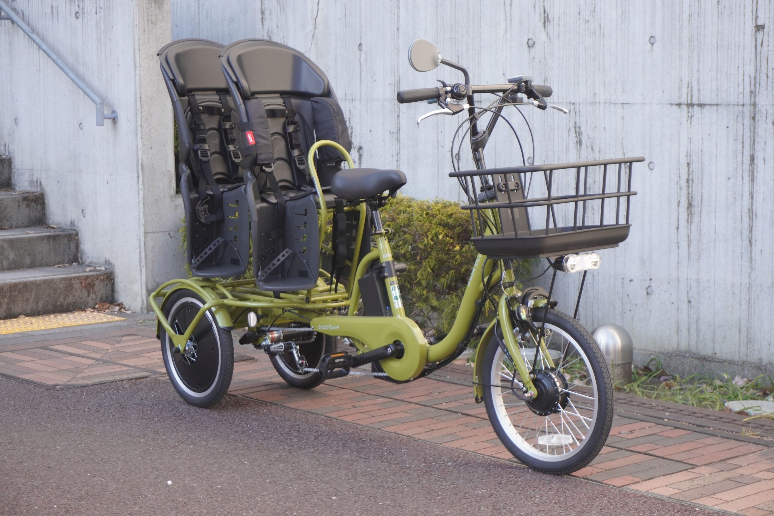 引き取りは6万円 ふたごじてんしゃ 双子 自転車 ブラック 2019年くろ