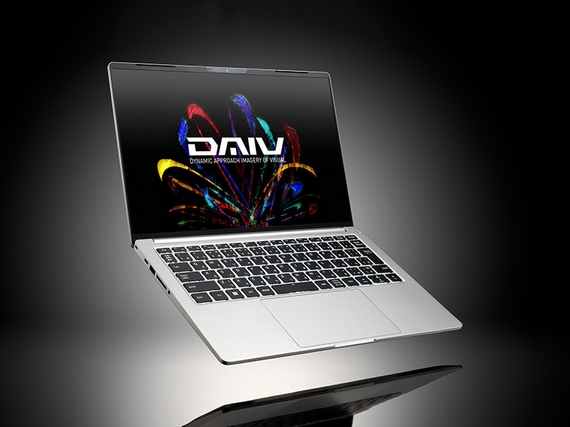 DAIV Z4-I7I01SR-A Windows 11 Iris Xe グラフィックス搭載 高性能