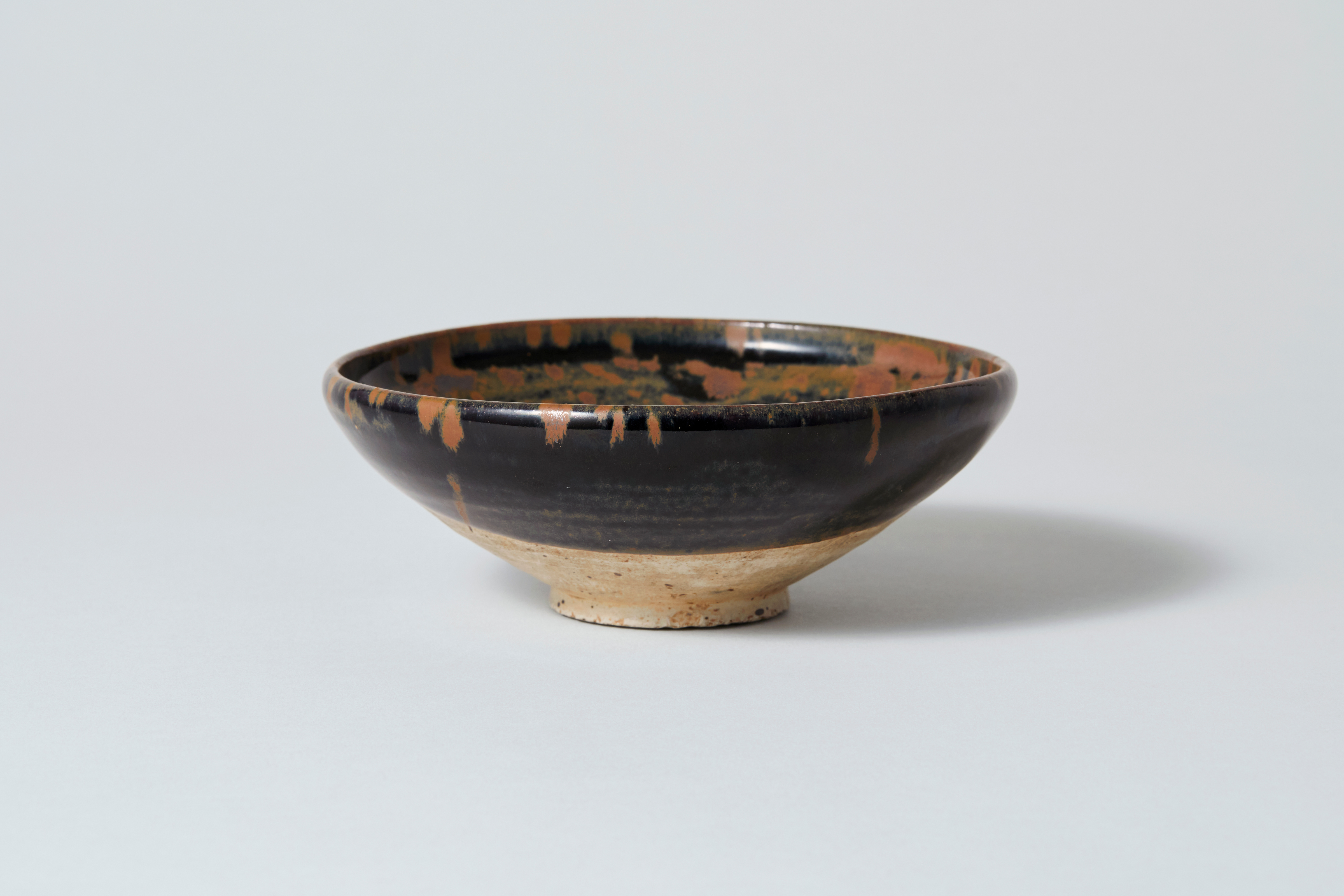 黒釉銹斑碗（河南天目）