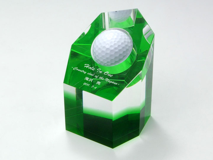ホールインワン・クリスタルトロフィー ・グリーンタイプ（記念品）