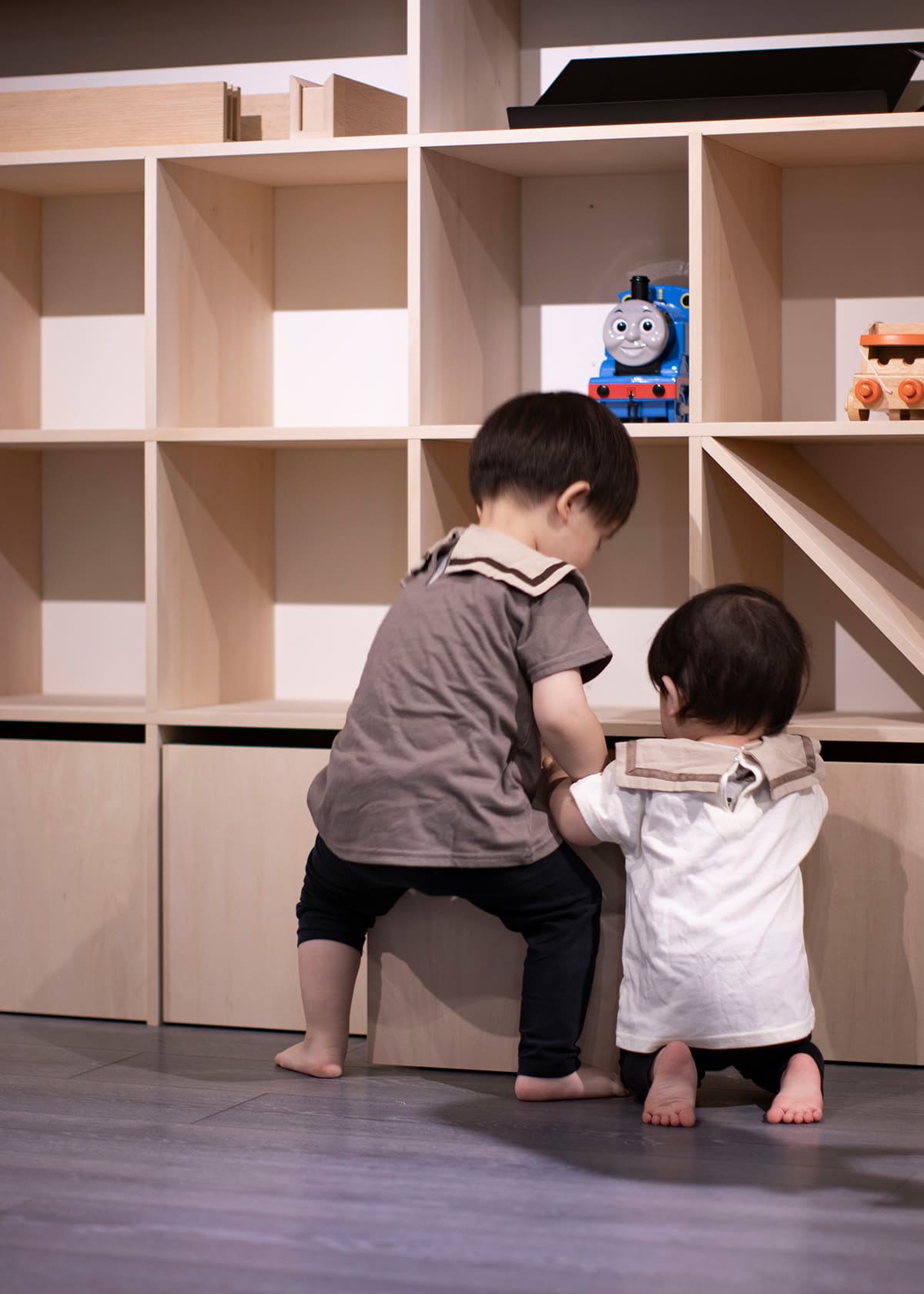 キャスター付き収納ボックス 奥行350mm専用 | Shelf 壁一面の本棚