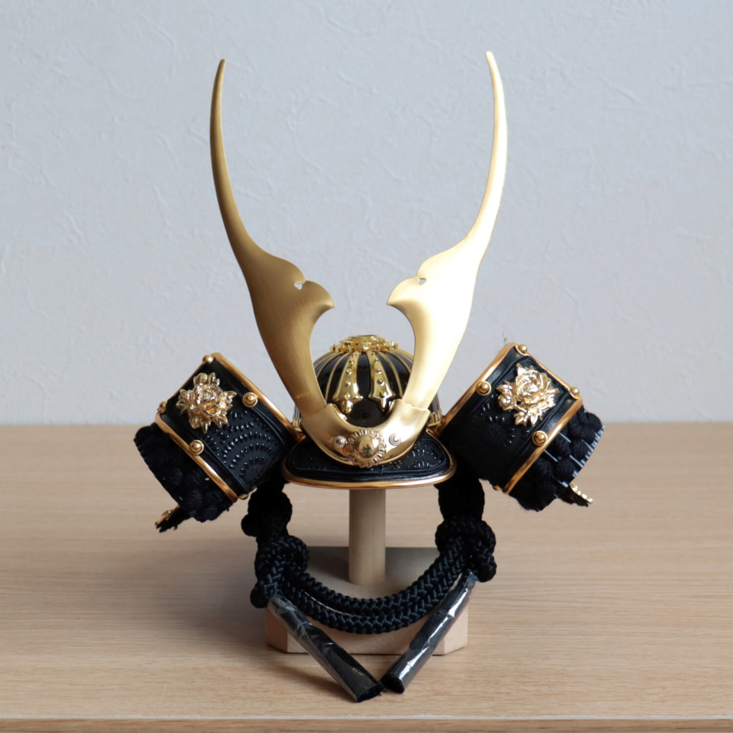 希少素材】黒柿×鹿角 印籠｜伝統技術の手作り工芸｜和風モダンな逸品