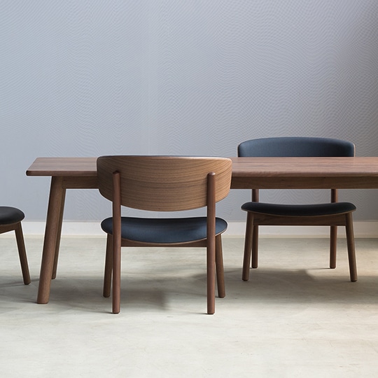 マシュ クルト ダイニングテーブル マシュ クルト ダイニングテーブル