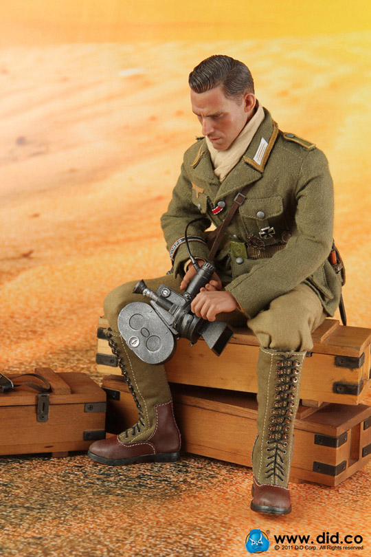 DAK Afrika WH Korps NCO - Luca DID Corp - Machinegun