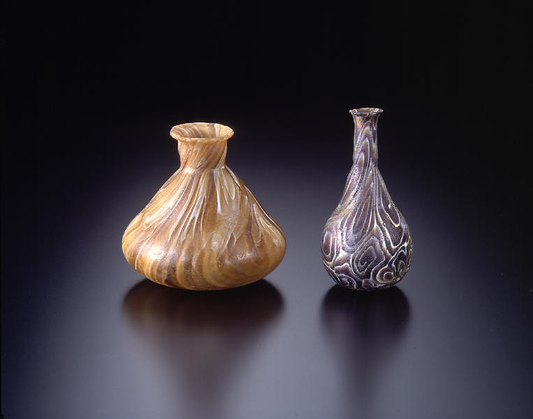 マーブルガラス小瓶 - MIHO MUSEUM