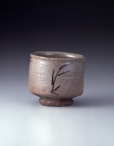 絵唐津草文筒茶碗 - MIHO MUSEUM
