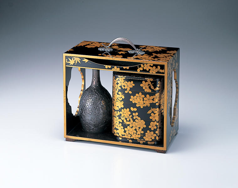 雲錦蒔絵提重 伝 春正作 - MIHO MUSEUM