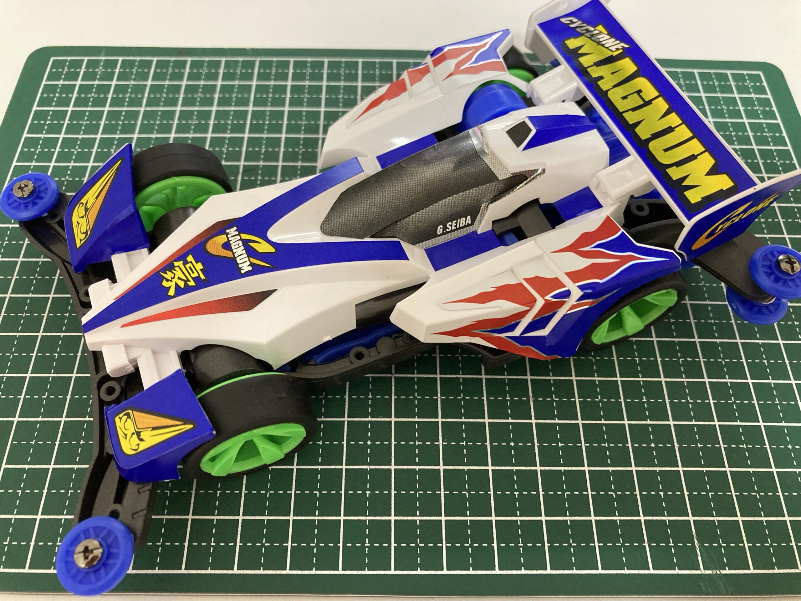 ミニ四駆 マシニングローラー黒緑