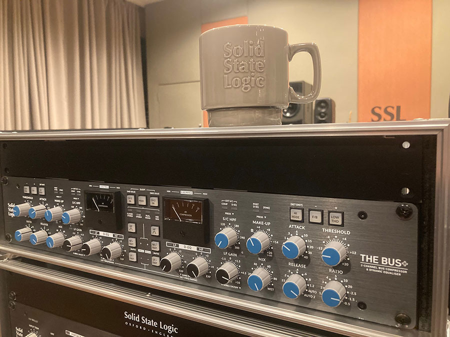 Solid State Logicが多機能な2chアナログ・バスコンプレッサー「THE