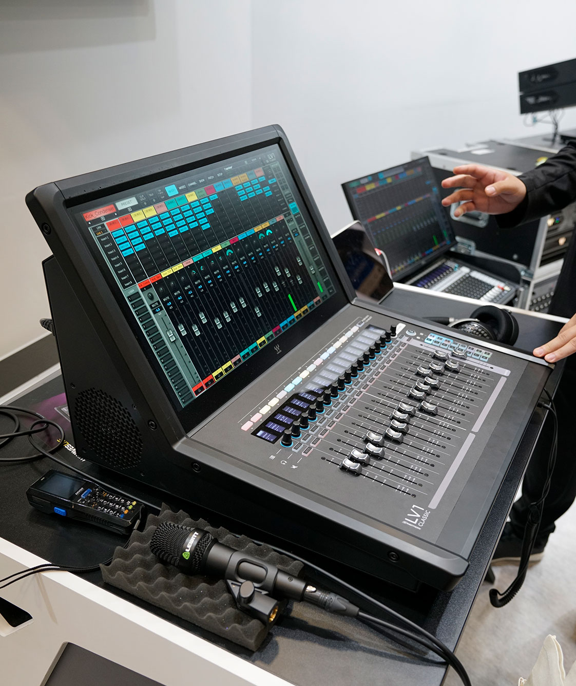 INVISI インビジ デスクペン ブラックブラス rcube アールキューブ