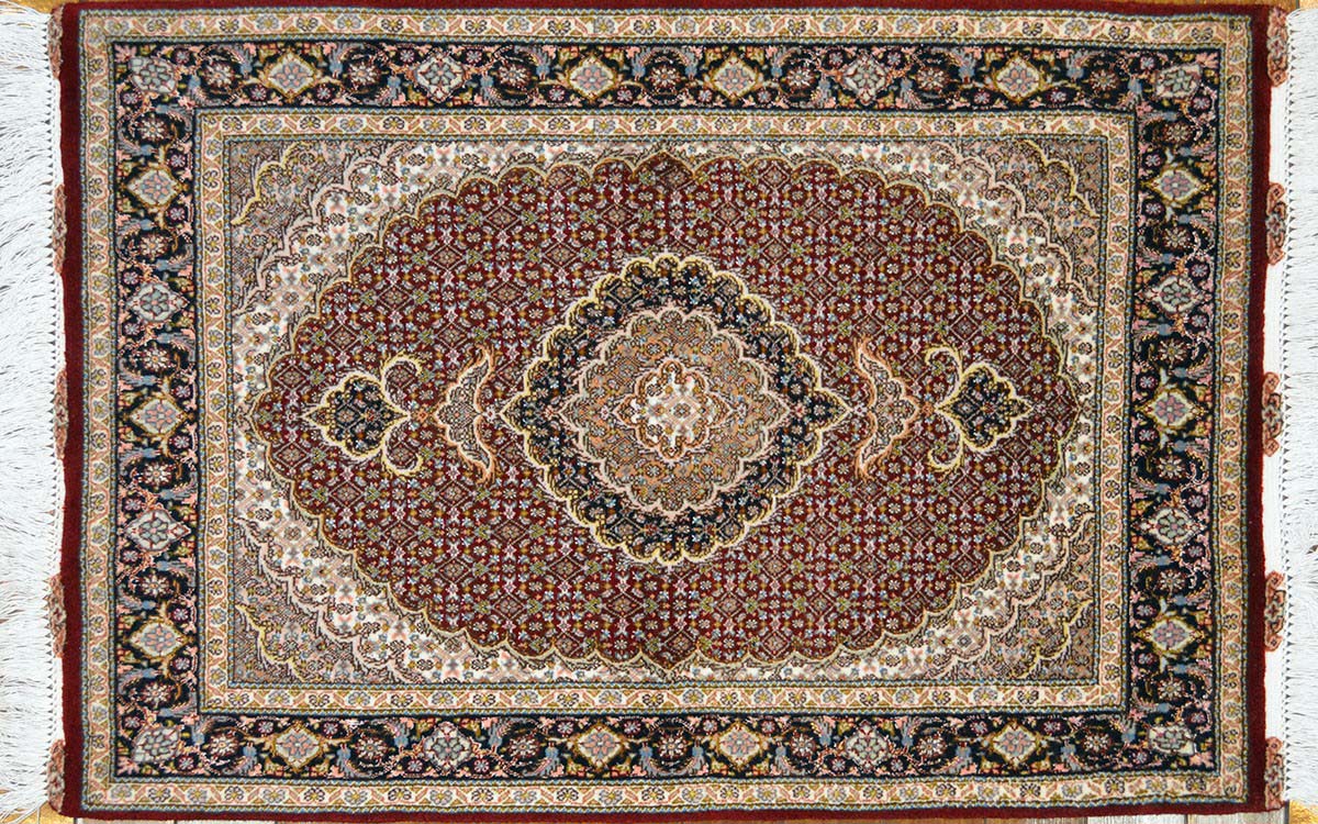タブリーズ産ウールシルクペルシャ絨毯額48×37.5㎝タサオサ東な7-0809⑤