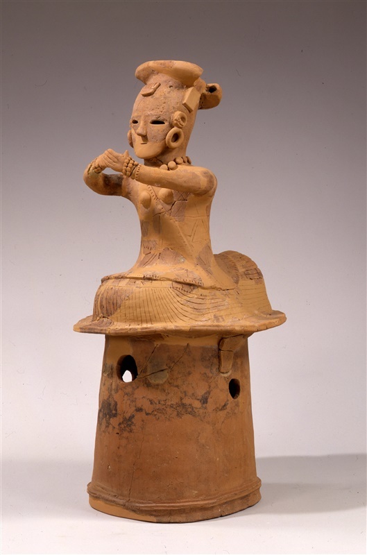 国宝 埴輪 正座の女子 群馬県高崎市 綿貫観音山古墳出土 古墳時代・6