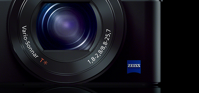 SONY RX100Ⅲコンパクトデジタルカメラ ZEISSレンズ 優等生からNo.1に