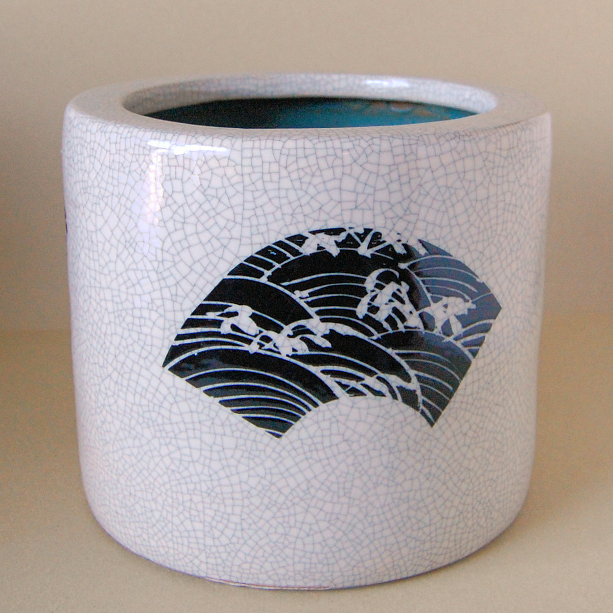 超骨董品、肥前火鉢、印鶴模様火鉢