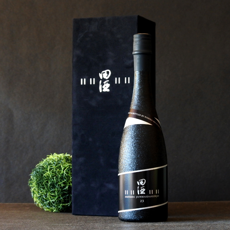 日本酒レア 田酒 純米大吟醸 23 720ml 化粧箱入り 二割三分