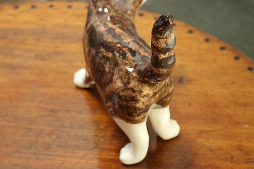 ケンジントン猫の置物Jenny Winstanley サイン入り38x16cm