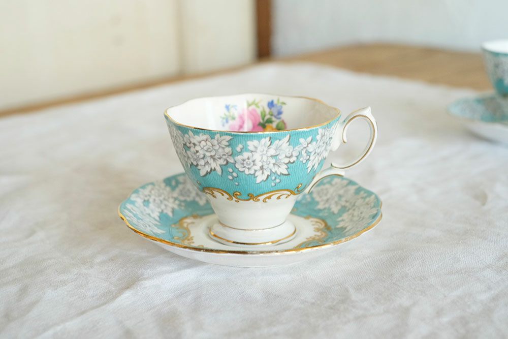 ヴィンテージ Royal Albertカップ&ソーサー/Enchantment 英国王室