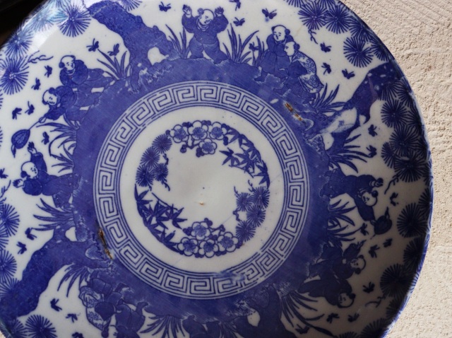 染付印判松樹下唐子紋様22.5cm皿2枚組 中皿 大皿 パスタ サラダ 染付