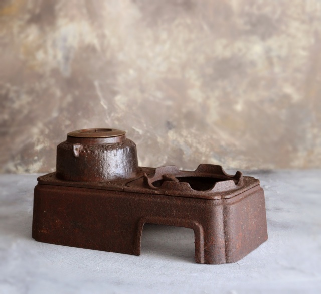 デザイン綺麗な銅壷 長火鉢 火鉢道具 鉄Antique Sam's Collection