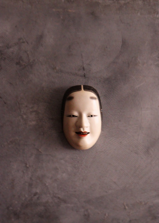 E517 能面 木彫りお面 小面 若女 小さめ小面 Yahoo!オークション - 能面師