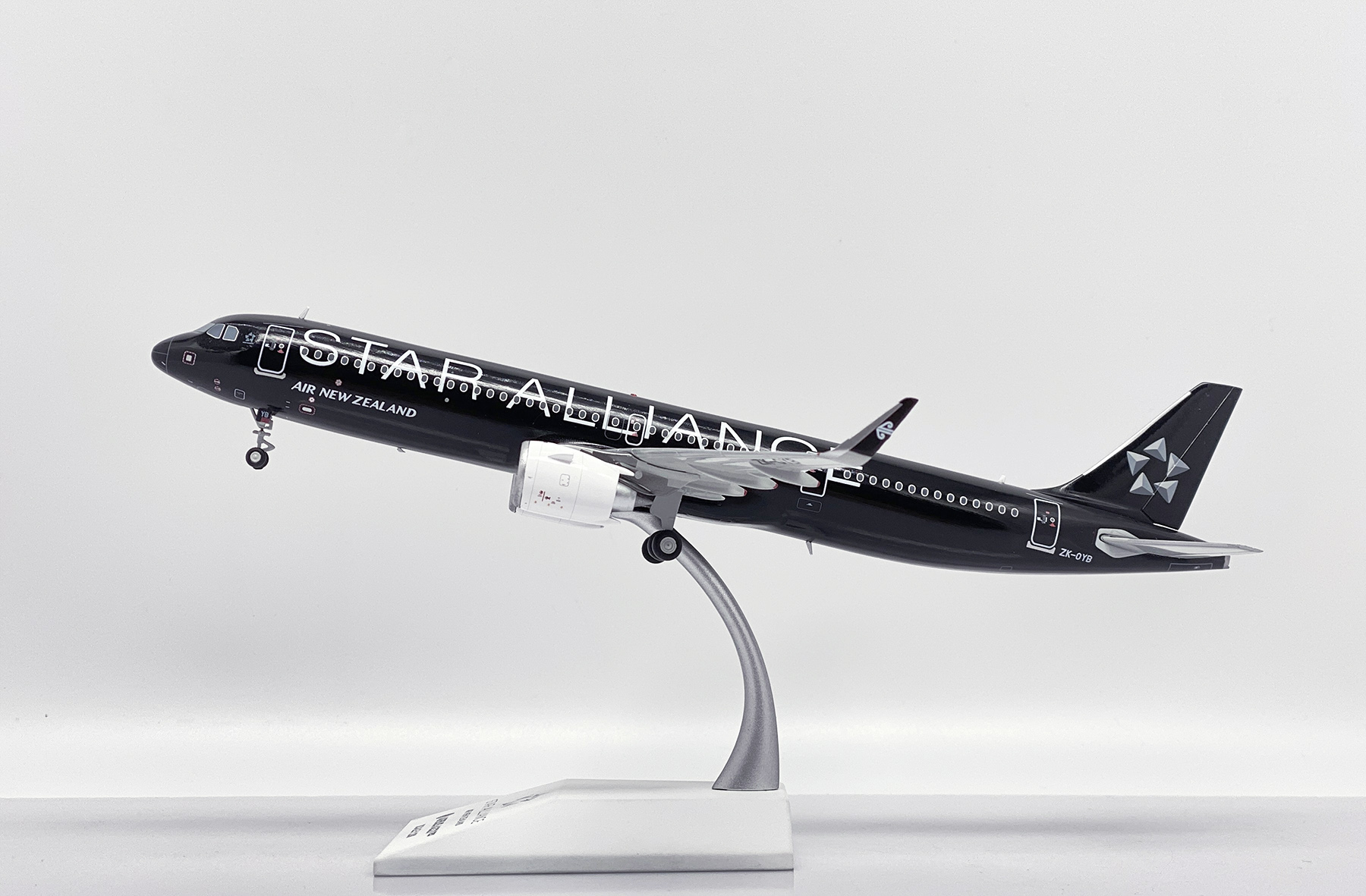 JCWings ANA 全日空 A321neo JA146A 1/200 新品 ScaleModelStore.com